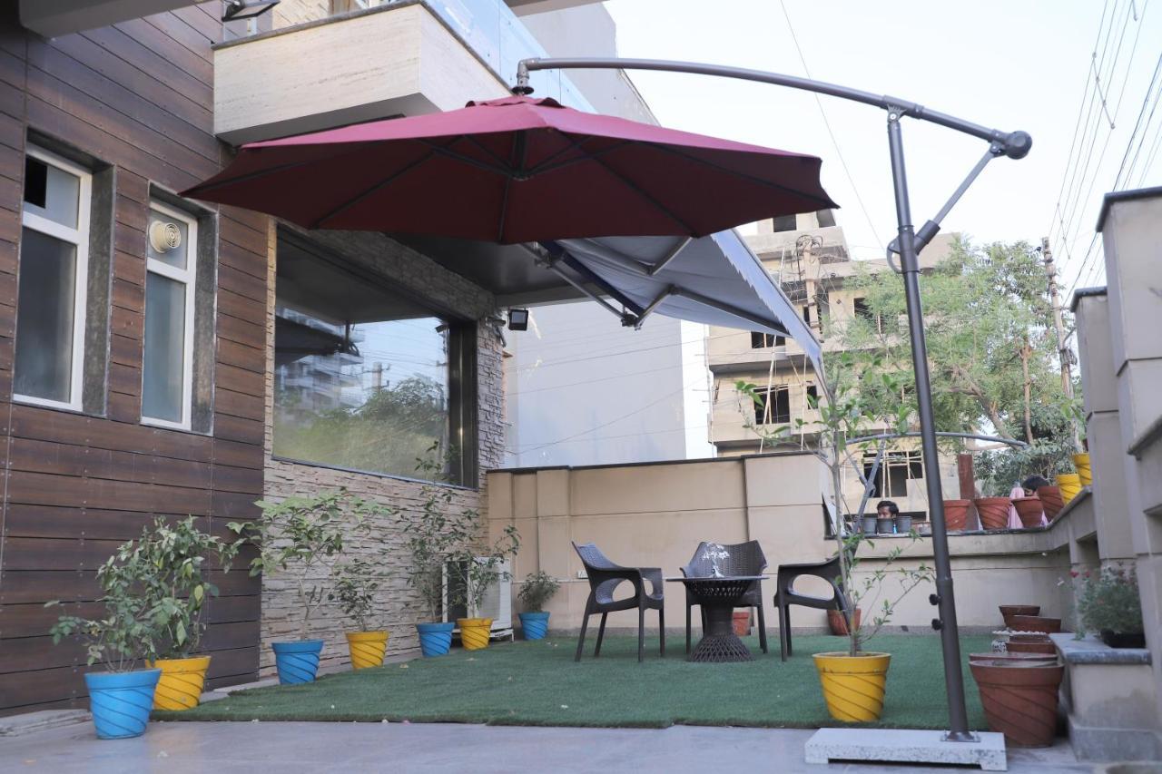 Nirvana Rooms Gurgaon Zewnętrze zdjęcie